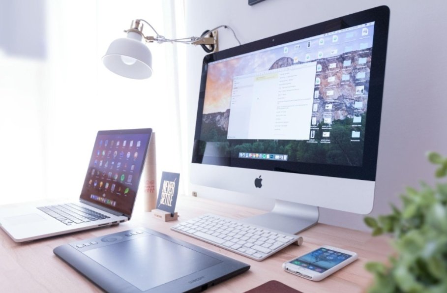 Technology Trends Shaping Smart Homes and Digital Workspaces 